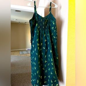 ModCloth summer dress. Cute print with little frogs. Size XL